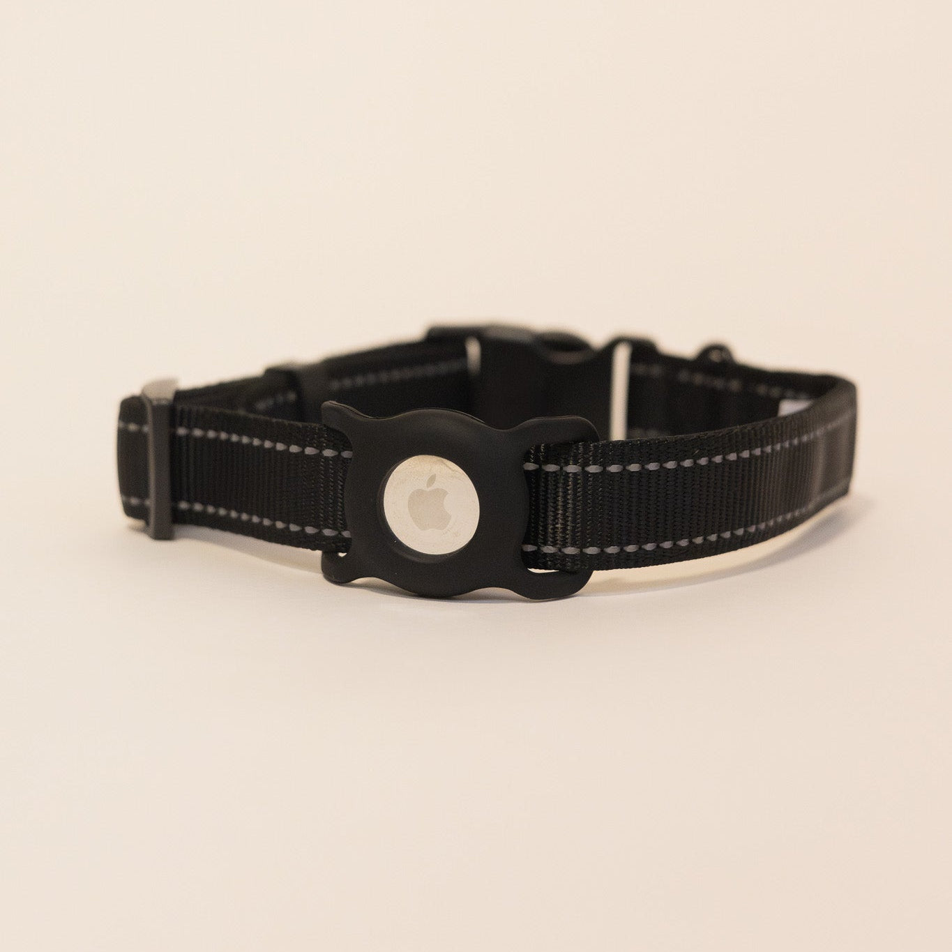 PackPup Co.™ Reflective AirTag Dog Collar